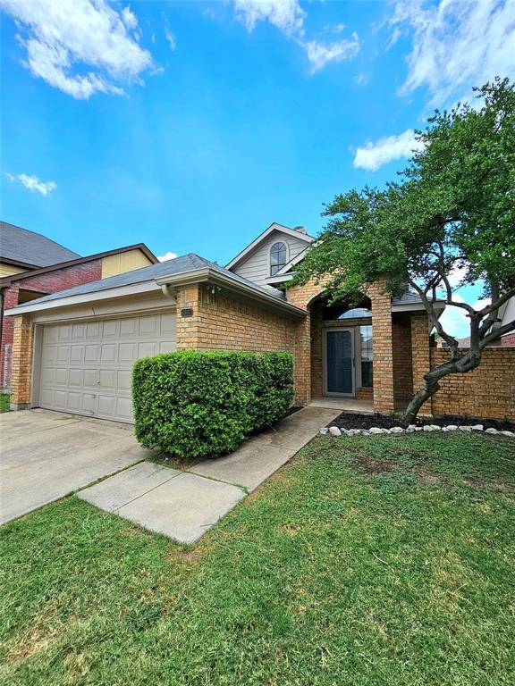 6937 Aston Drive, North Richland Hills, TX 76182