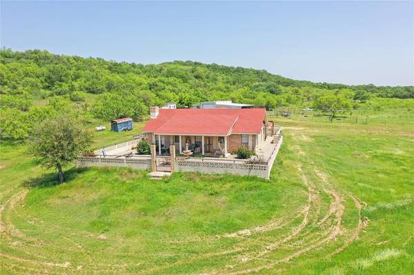 586 Roberts Branch Road, Jacksboro, TX 76458