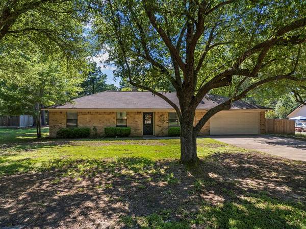 212 County Road 1315, Mount Pleasant, TX 75455