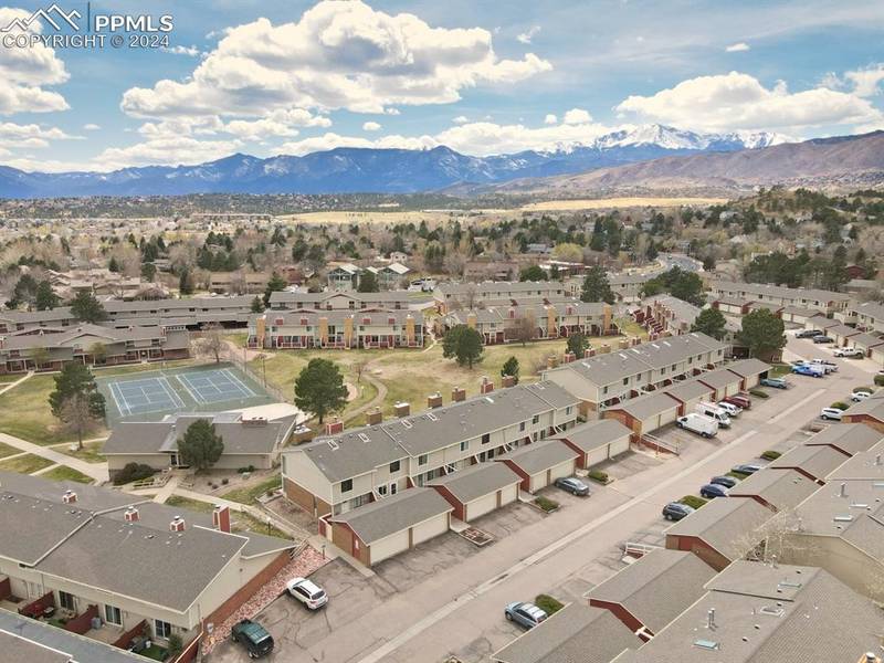 448 W Rockrimmon BLVD #G, Colorado Springs, CO 80919