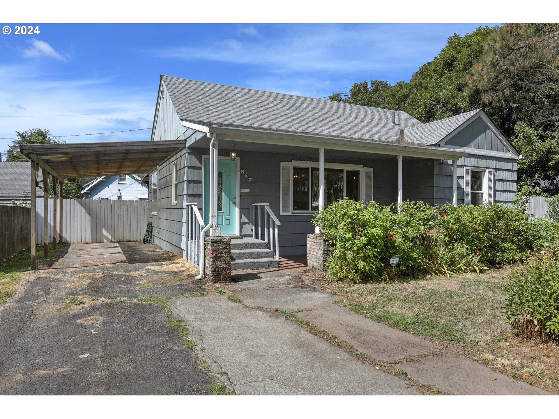 647 OREGON WAY, Longview, WA 98632
