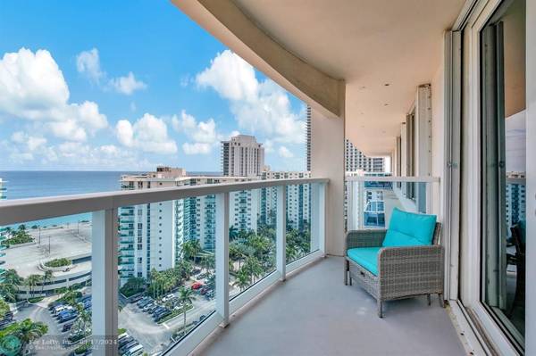 Hollywood, FL 33019,3800 S Ocean Dr  #1814