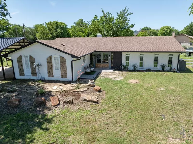 202 Brandon Drive, Weatherford, TX 76087