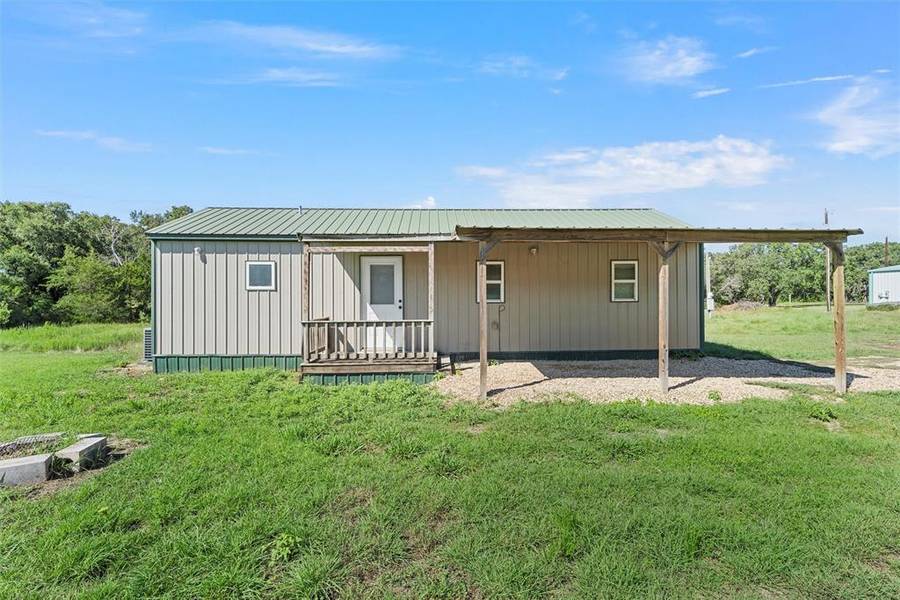 995 Satin Road, Chilton, TX 76632