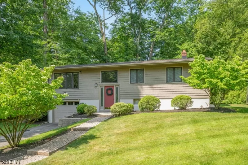 58 Moraine Rd, Parsippany-troy Hills Twp., NJ 07950