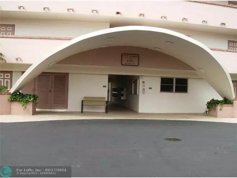 1301 E Hillsboro Blvd  #405, Deerfield Beach, FL 33441