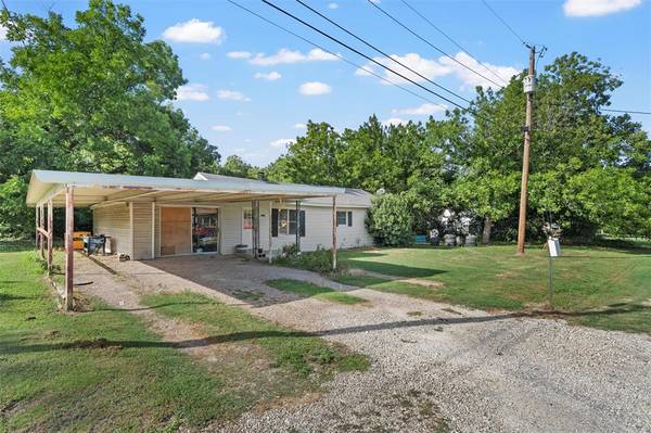 Clifton, TX 76634,1215 W 9th Street