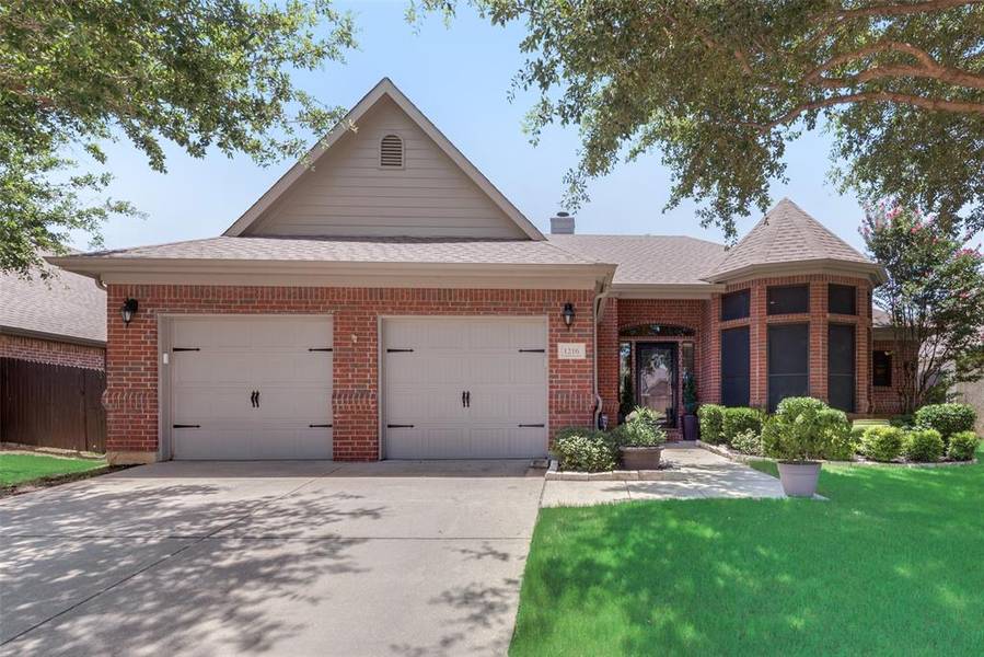 1216 Longhorn Drive, Aubrey, TX 76227