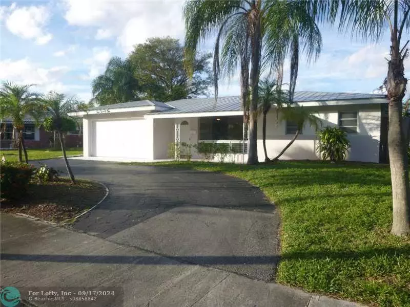 221 SE 4TH ST, Pompano Beach, FL 33060