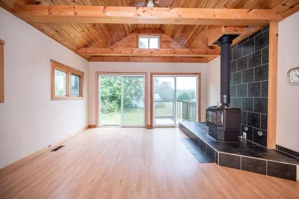 Deep River, ON K0J 1P0,33016 HIGHWAY 17 HWY