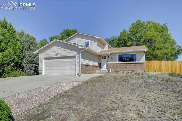 23 Bitterweed CT, Pueblo, CO 81001