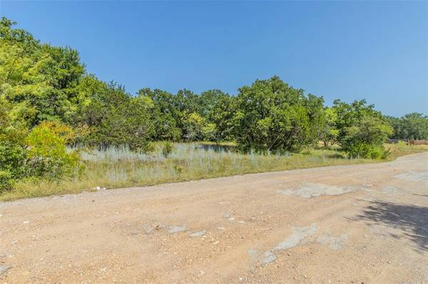 Granbury, TX 76048,5901 Arkansas Trail