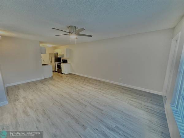 Coral Springs, FL 33065,10836 Royal Palm Blvd  #10836