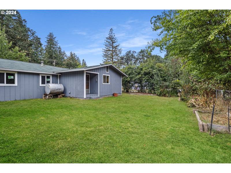 238 MAJOR DR, Glendale, OR 97442