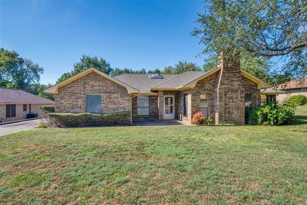 4012 Crescent Valley Drive, Denison, TX 75020