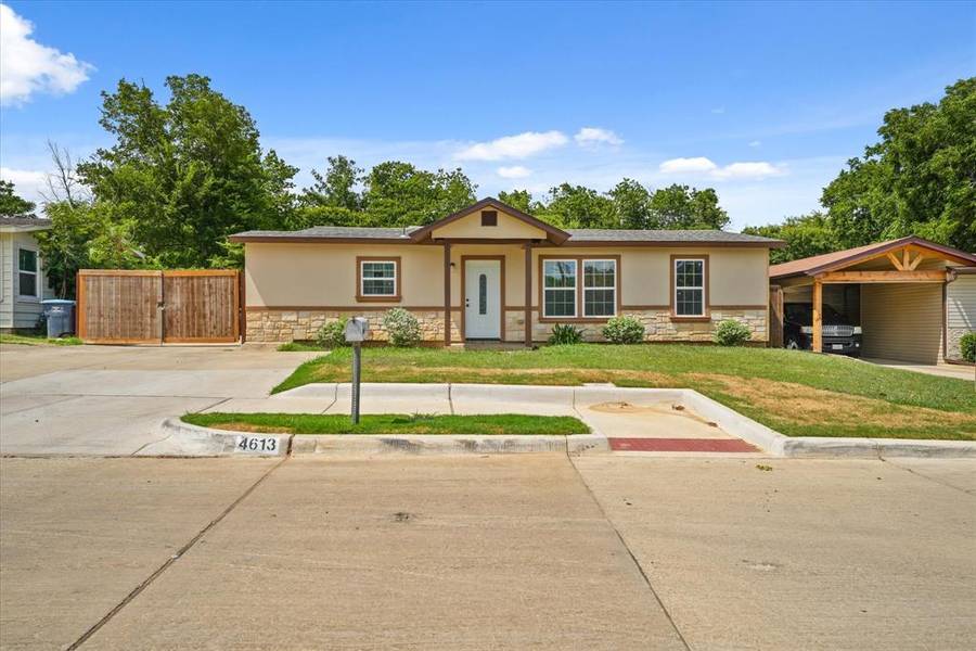 4613 Burton Avenue, Fort Worth, TX 76105