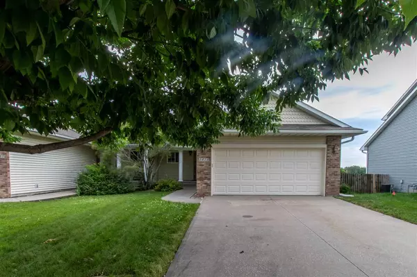 1415 Vandello Cir,  North Liberty,  IA 52317