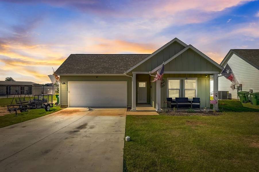 7309 Mistletoe Trail, Granbury, TX 76048