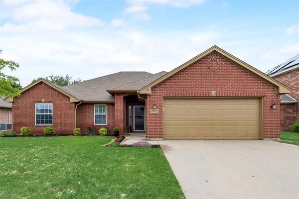 839 Jessica Drive,  Burleson,  TX 76028