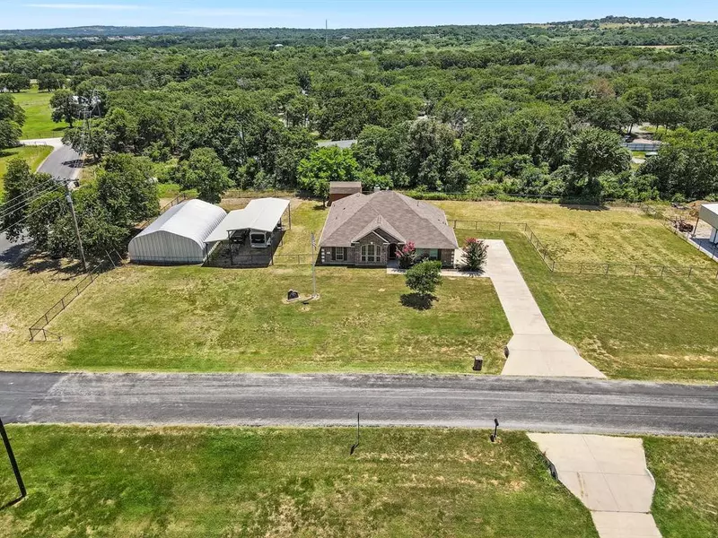 101 Hampton Lane, Springtown, TX 76082