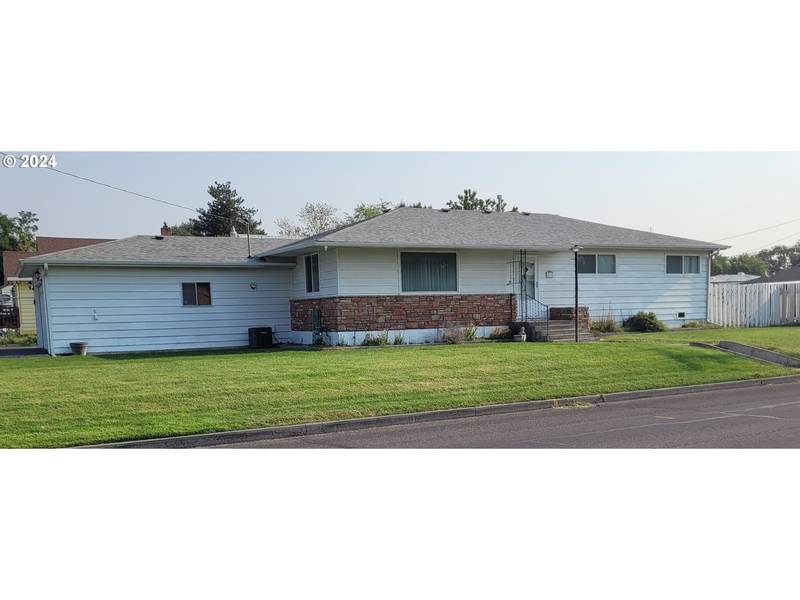 816 W ORCHARD AVE, Hermiston, OR 97838