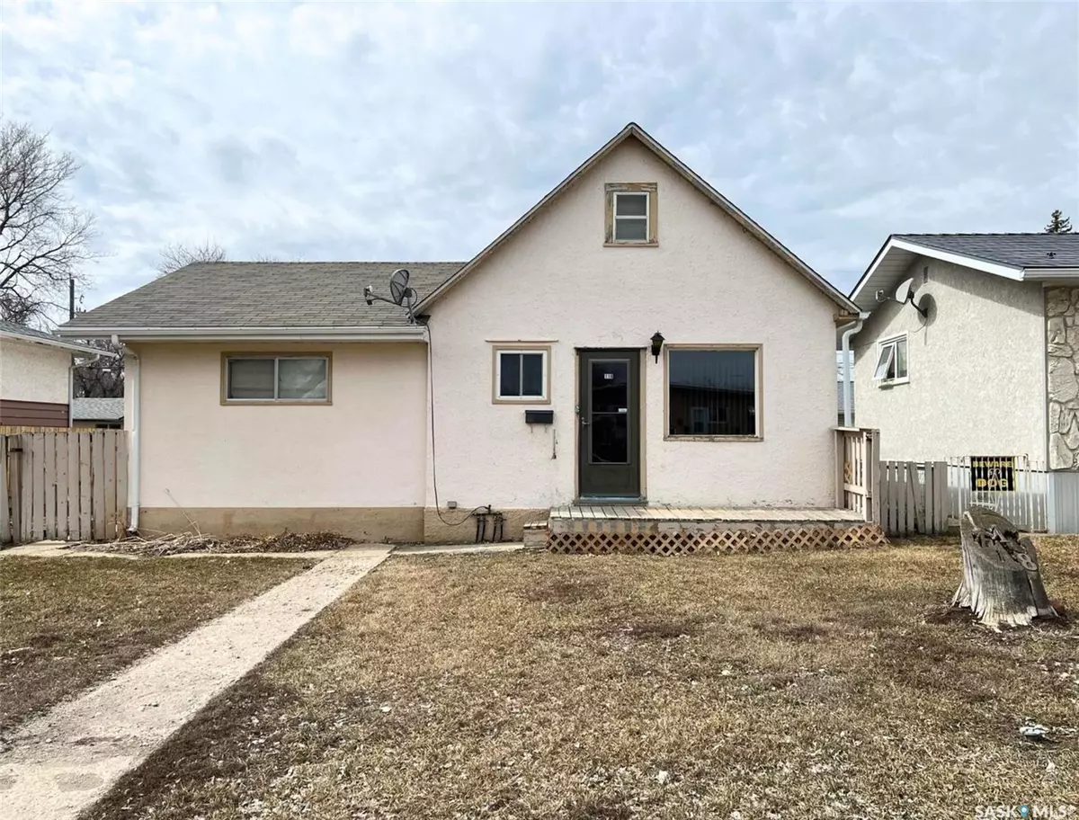 Swift Current, SK S9H 3M7,118 5th AVENUE SE