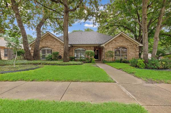 3000 Shenandoah Drive, Bedford, TX 76021