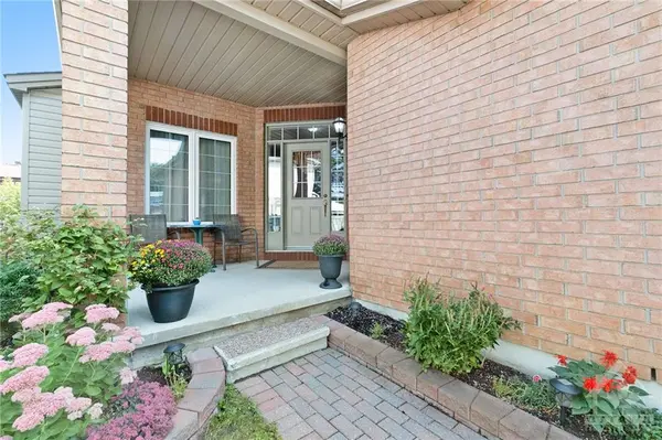 235 STATION BLVD, Ottawa, ON K1G 6L8