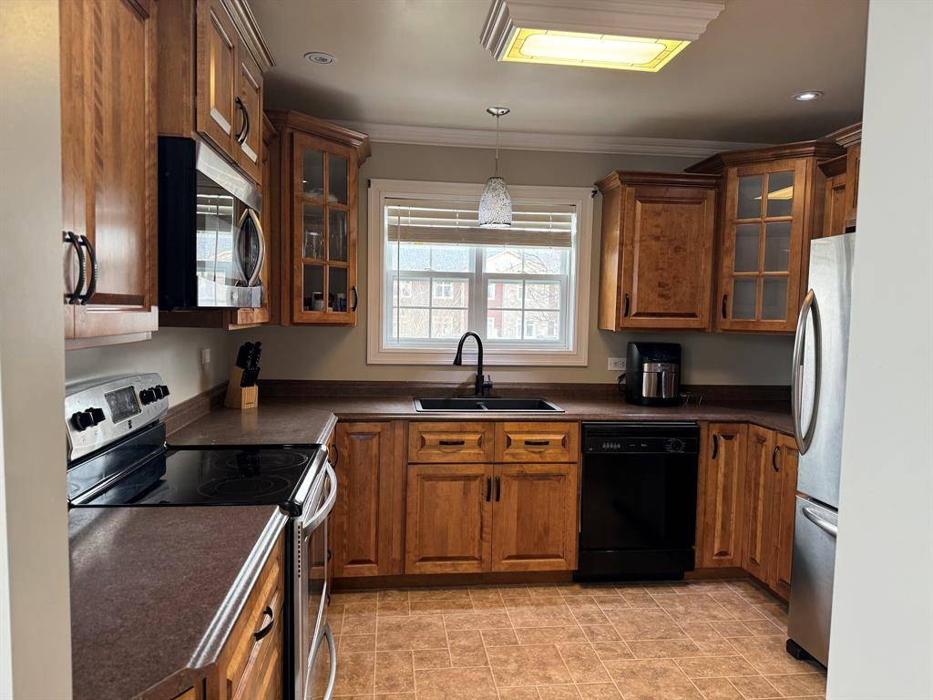 Grand Falls Windsor, NL A2A 1T8,10 Maple Avenue