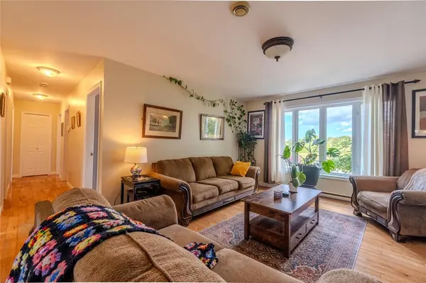 5 Richwood Crescent, Conception Bay South, NL A1X 2L8