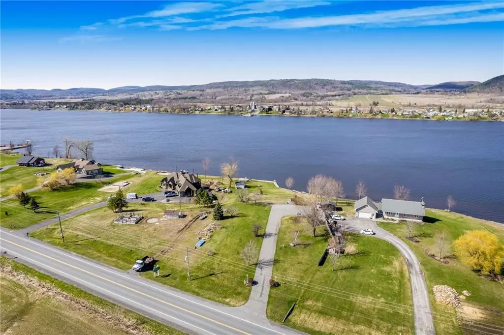 Lefaivre, ON K0B 1J0,1755 LAJOIE ST