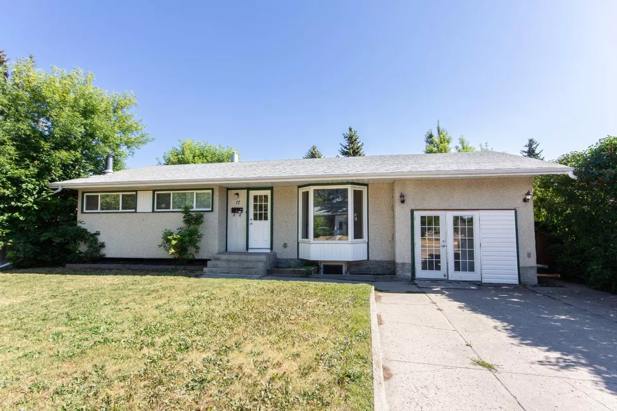 Red Deer, AB T4N 0J9,17 Malcolm CRES