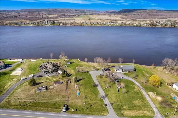 Lefaivre, ON K0B 1J0,1755 LAJOIE ST