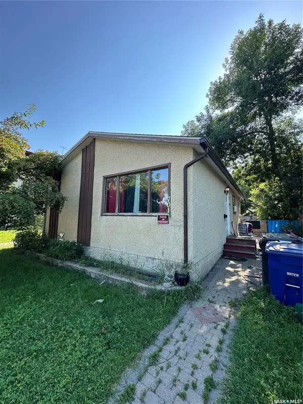 701 Confederation DRIVE, Saskatoon, SK S7L 4W2