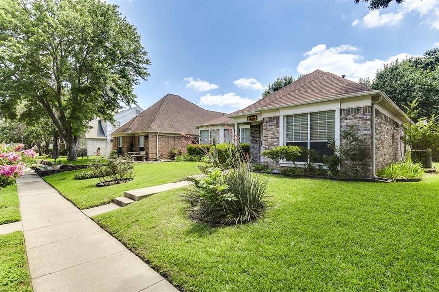 1625 W Chapman Street, Cedar Hill, TX 75104