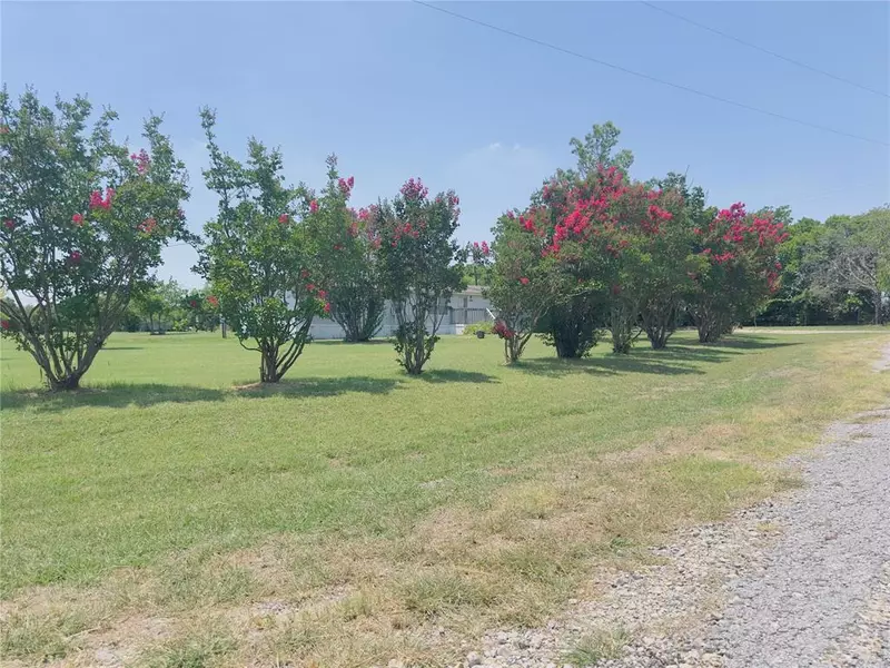 18030 Tydings Road, Justin, TX 76247