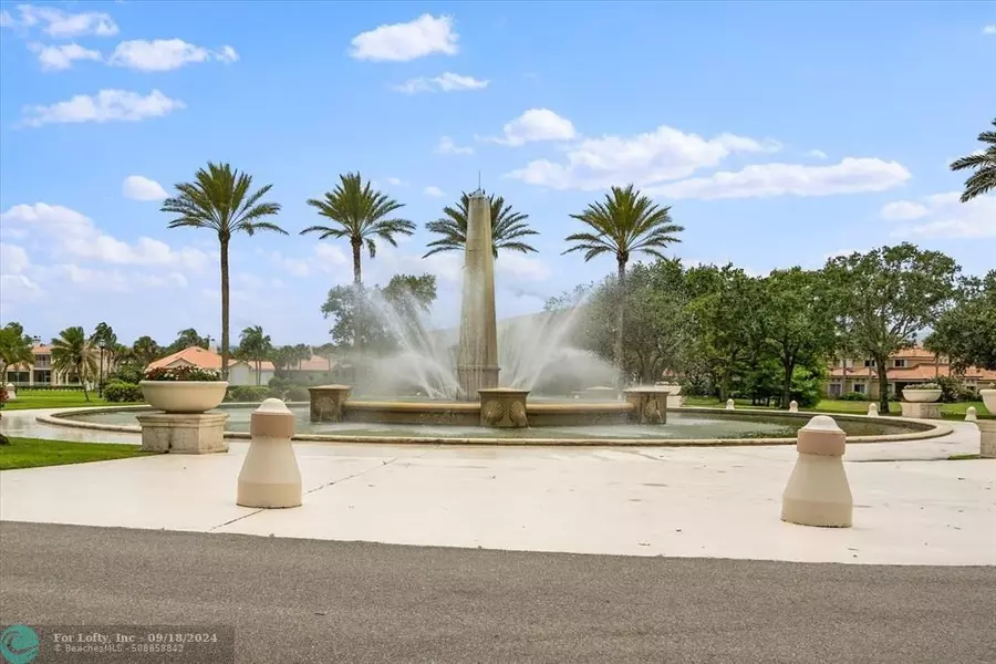 5060 Harmony Circle  #104, Vero Beach, FL 32967