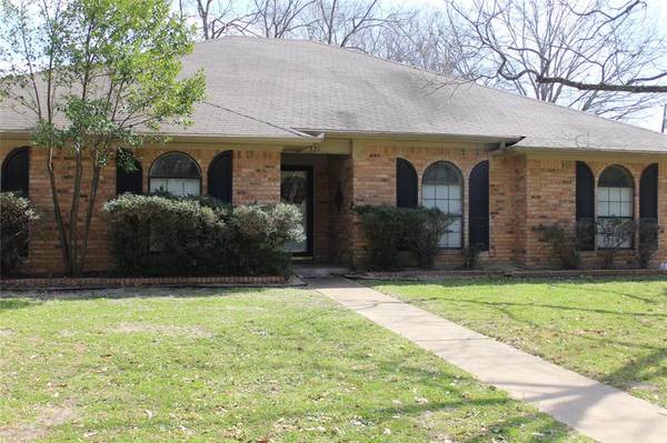 721 Belmont Street,  Athens,  TX 75751