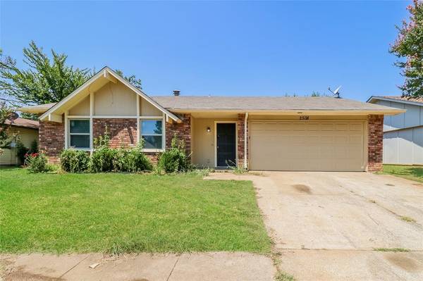 2508 Ridgemoor Court, Arlington, TX 76016