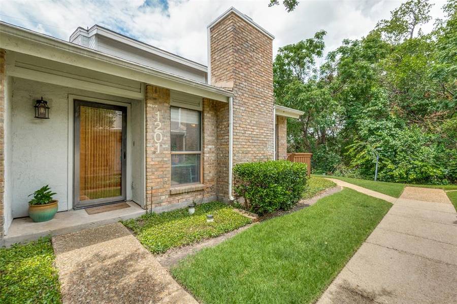 17490 Meandering Way #1201, Dallas, TX 75252