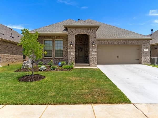 10331 Quail Pointe Road, Aubrey, TX 76227