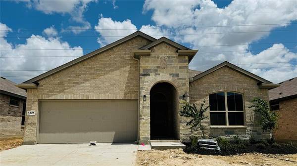 1221 SOUTHWARK Drive, Fort Worth, TX 76247