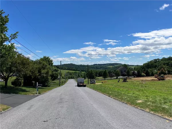 Lehigh Township, PA 18067,648 South COTTONWOOD Road