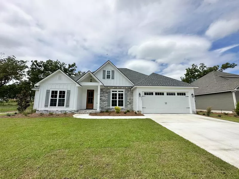 4977 Hatfield Circle, Hahira, GA 31632