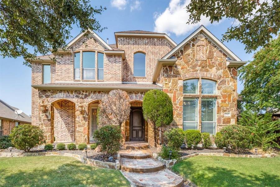 2365 Almsbury Lane, Lewisville, TX 75056