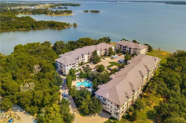 500 Waters Edge Drive #212, Lake Dallas, TX 75065