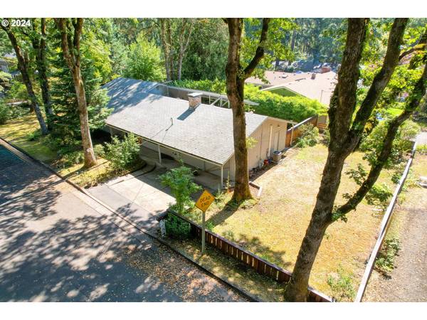 Lake Oswego, OR 97035,4378 COLLINS WAY