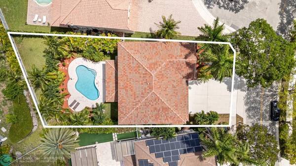 Weston, FL 33331,3821 HERON RIDGE LN