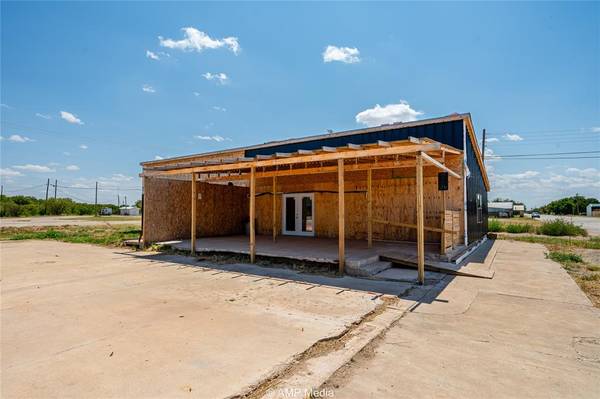 11 SW 5th Street,  Hamlin,  TX 79520