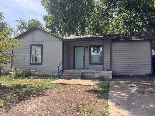 1209 W Broadus Avenue,  Fort Worth,  TX 76115